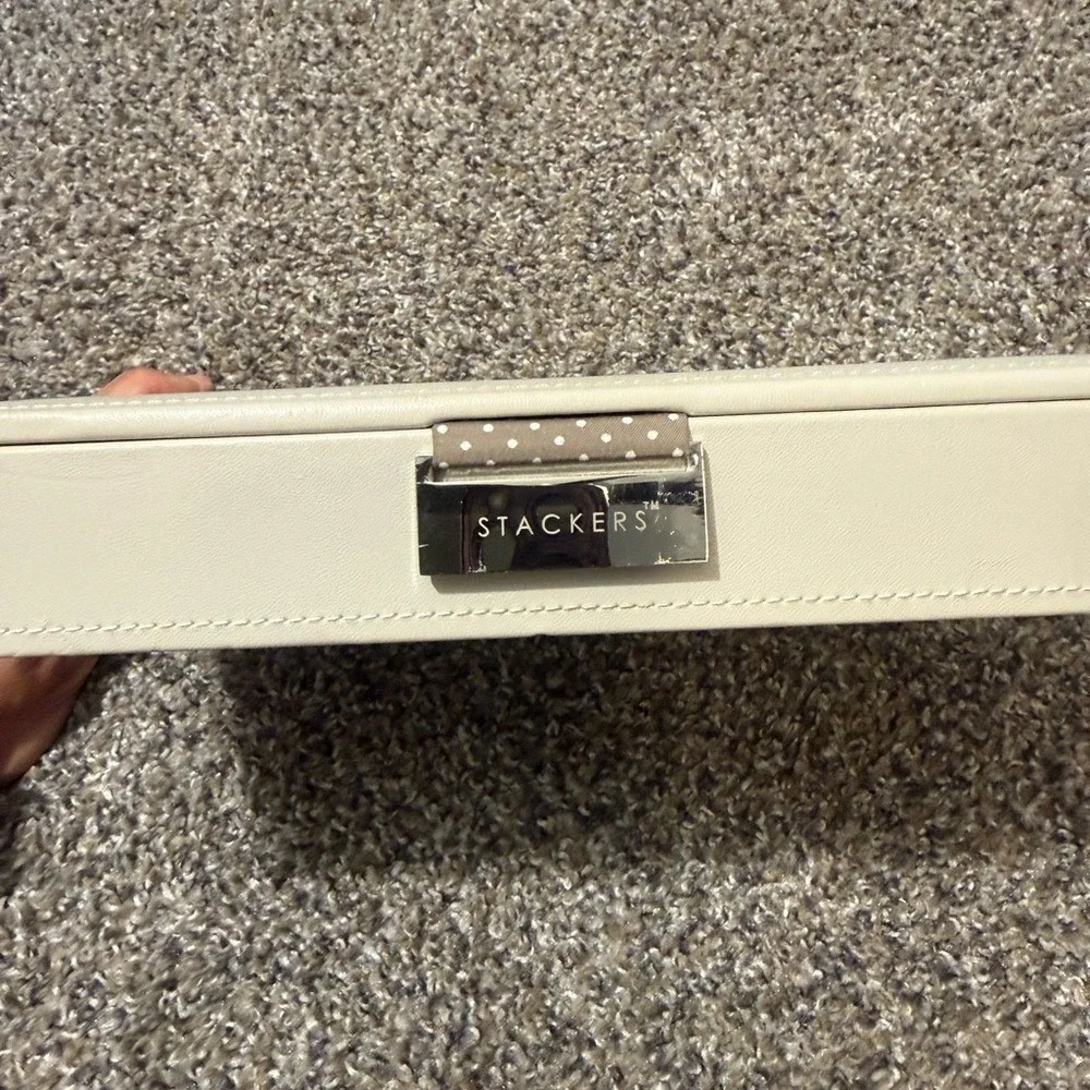 The Container Store Cream and Brown‎ Jewelry Organizer